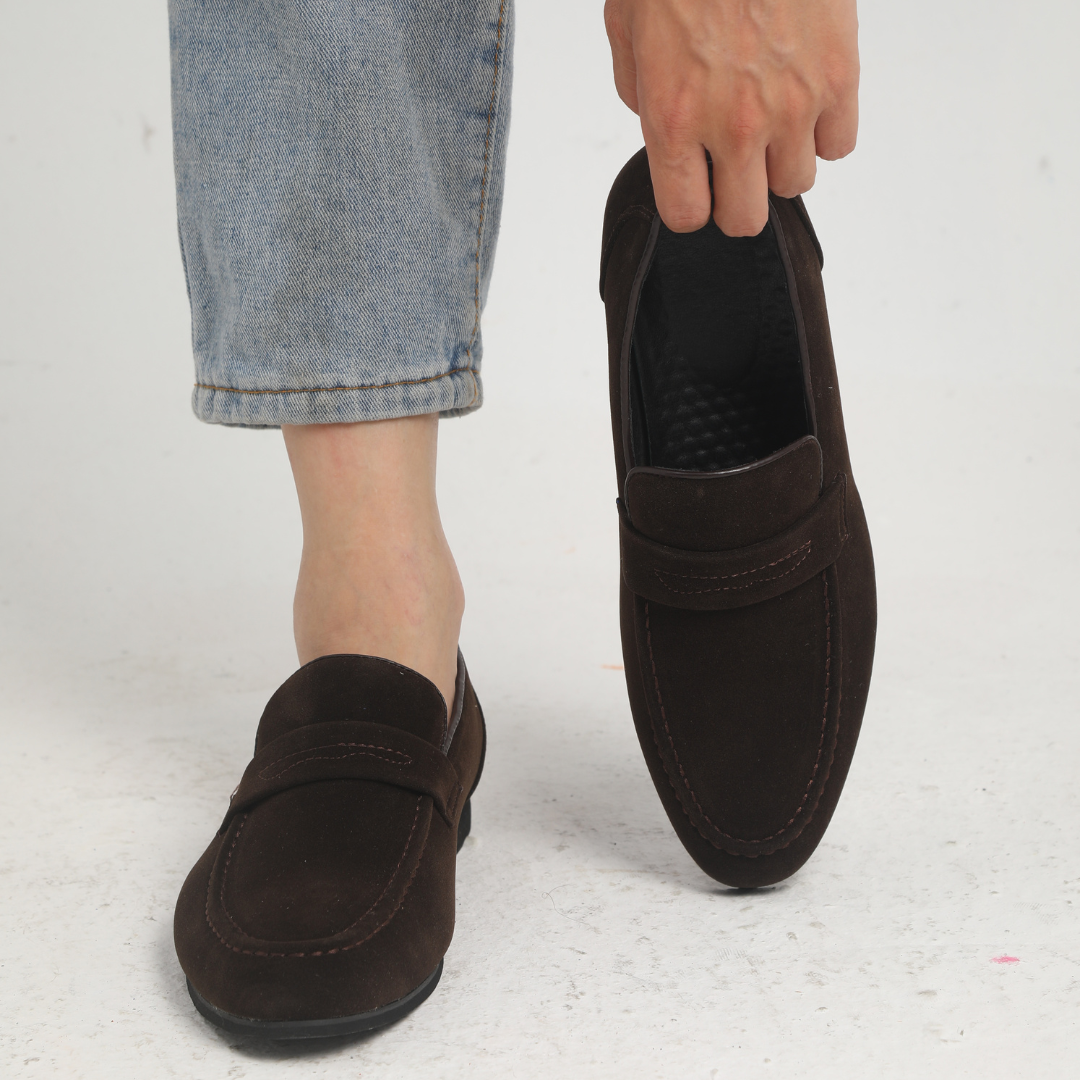 Nexus™ | Oud Geld Suede Strap Loafers